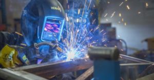 OPERATOR WELDING ADALAH: Peran Vital dan Tanggung Jawab dalam Industri Manufaktur