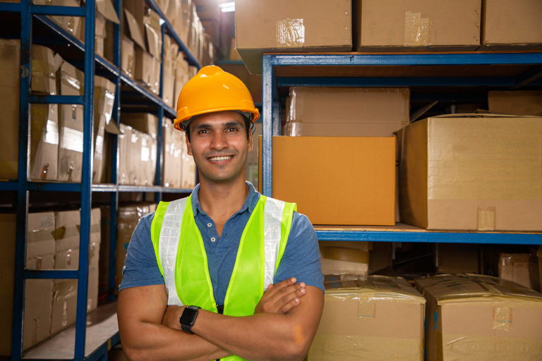 OPERATOR WAREHOUSE ADALAH | ARTI, TUGAS, TANGGUNG JAWAB DAN JOB DESK