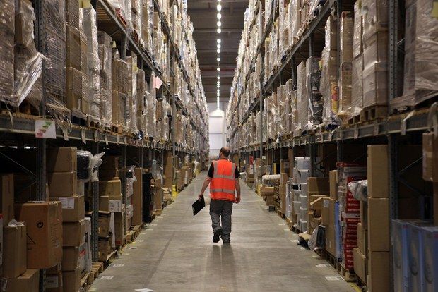 WAREHOUSE STAFF ADALAH | PENGERTIAN, FUNGSI, TUGAS, JOB DESK DAN TANGGUNG JAWAB