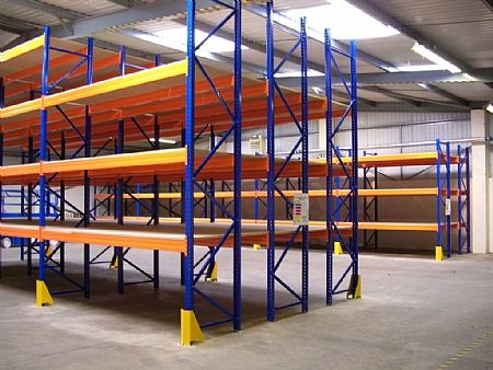 HEAVY DUTY INDUSTRIAL METAL SHELVING