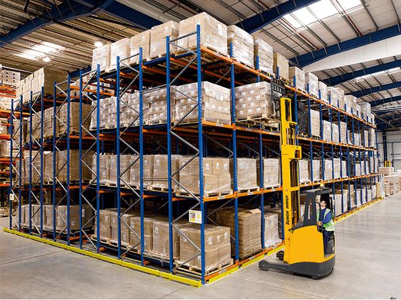 PUSH BACK RACKING SYSTEM UNTUK WAREHOUSE INDUSTRI