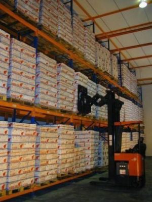 RAK BESAR HEAVY DUTY UNTUK PERGUDANGAN KAWASAN INDUSTRI