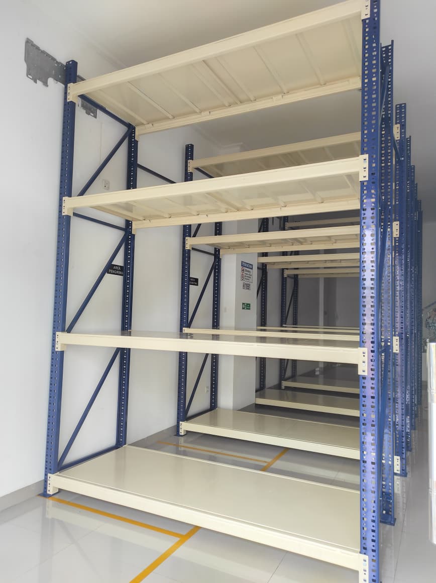 Rak Besi Gudang Pabrik Heavy Duty Kapasitas 1 Ton/Level Ukuran 230x90x350 cm di PIK (Pantai Indah Kapuk) - Jakarta Utara oleh Tim RAJA RAK GUDANG | Rakgudangheavyduty.com, Rakbesigudang,id & Rajarakbesi.id